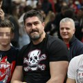 Darko Miličić iz prvog reda bodri Zvezdu protiv Barselone, ponovo je u majici "Četnici sever"