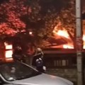 Požar u Novom Sadu Gori objekat na Detelinari (video)
