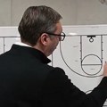 Vučić se opet blamira: Hoće da bude trener, a pokazao koliko se ne razume u košarku VIDEO