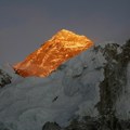 Dozvole za uspon na Mont Everest poskupele za 36 odsto