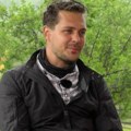 Koliki je honorar Miloša Bikovića kad za 2 dana može da kupi stan u Beogradu: Nekad uzimao 4.690 dinara, a sad?