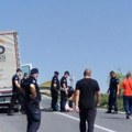 Filmska potera kod Zrenjanina: Muškarac nije hteo da stane, 8 policijskih vozila ga jurilo, pa nastao haos (foto)