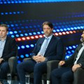 Dašić i Momčilović: Mala kućna imitacija partijskih lidera