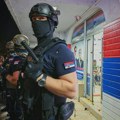 Štandard: Ugled srpske policije nagrizaju veze sa kriminalom i nasilje protiv demonstranata