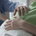 Devojčica (12) rodila dete, otac deteta je njen rođeni brat (16).