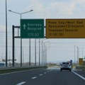 Страдала једна особа у удесу на ауто-путу код Нових Бановаца