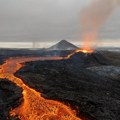 Eruptirao vulkan na Islandu: Evakuisano skoro 4.000 stanovnika zastrašujući snimci