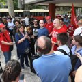 Синдикати ГСП Београд протествовали због доделе аутобуских линија приватницима