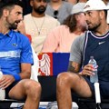 Novak poslao jaku poruku posle pobede sa Kirjosom, Australijanac mu odmah odgovorio na srpskom!