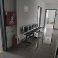 (FOTO) SRCE: U domu zdravlja u Borči, koji je pompezno otvorio Vučić, pukle cevi