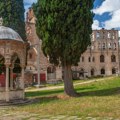 Tri manastira na Svetoj Gori oštećena zemljotresom
