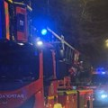 (Foto) ceo komšiluk na nogama zbog zagorele večere! Drama u Novom Sadu: U zgradi se pojavio dim, tri vatrogasna vozila odmah…