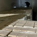 Službenici Odeljenja za suzbijanje krijumčarenja Uprave carina otkrili palete briketa umesto prijavljenih cigareta