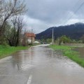 "Voda se približava": Izlila se Zapadna Morava, poplavljeno 200 hektara poljoprivrednog zemljišta