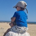 Miloš Timotijević objavio sliku sa sinom u Portugalu! Nosi ga na ramenima, odmah reagovao Miloš Biković