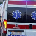 Saobraćajna nezgoda u centru Čačka: Ženu na biciklu udario automobil, prebačena u bolnicu