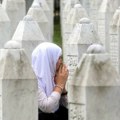 Mediji: Doktor sakrio telo žrtve Srebrenice u dvorištu ispod fontane