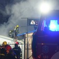 Požar u Gračanici: Jedna osoba povređena, vatrogasci se bore s vatrom (video)