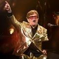 Čizme Eltona Johna prodate za 94.500 dolara na spektakularnoj aukciji