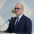 Vesić: "Dobro je što je opozicija shvatila da nikakvi stranci ne mogu da rešavaju probleme u Srbiji"