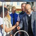 Vučević u Novom Sadu sa građanima: Briga o ljudima ostaće naša jedina politika