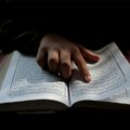 "Dodirivao ih dok su čitale molitve": Veroučitelj iz Turske zlostavljao učenice, preti mu 135 godina robije