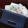 Prosečna plata u Kragujevcu 4.000 dinara manja od republičkog proseka