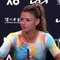 Zgodnica napustila tenis pa postala model Italijanka vrelim fotkama diže temperaturu na mrežama (foto)