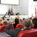 Ko je krtica u niškoj opoziciji? Jedan opozicionar glasao protiv smene SNS gradonačelnika, drugi se predomišljao