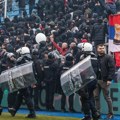 Napeto! Ovako su "delije" izašle na ulice Novog Pazar posle utakmice (video)
