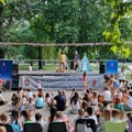 Letnja porodična avantura: Besplatan spektakl u Topčideru za decu, roditelje, bake i deke