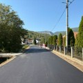 Novi asfalt u Seljašnici, uređen Trg i 450 metara puta, radovi se nastavljaju
