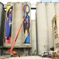 Čačak dobio jedan od novih simbola – mural na silosima u centru grada
