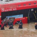 Vremenske nepogode: Najmanje 37 mrtvih u olujnim kišama u Južnoj Koreji, vozači i putnici se udavili u poplavama u…