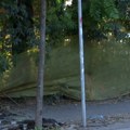 Ručna bomba pronađena u žbunu u Šumatovačkoj ulici