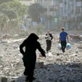 Najmanje 14 Palestinaca, uglavnom žena i dece, poginulo na severu Gaze