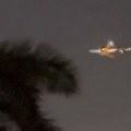 (Video) Avion u plamenu na nebu! Zastrašujući snimak: Novi incident Boingove letelice, posle samo 14 minuta od poletanja…