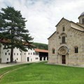 KFOR će nastaviti da brine o manastiru Visoki Dečani: Dobra odluka da se prizna vlasništvo manastira