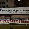 Održana dva skupa u Nišu – umrlice i venci ispred prostorija SNS, zastave i baloni na „skupu protiv blokada“