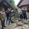 Спомен плоча на Церу