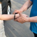 Baba trovala muškarce da bi im uzela novac: S jednim bila u emotivnoj vezi pa mu sipala lekove u pasulj, kod drugog otišla da…