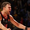 Vezenkov MVP petog kola Evrolige, Larkinov rekord sve bliže