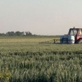 Bez sertifikata poljoprivrednici neće moći da kupe pesticide, a neće imati pravo ni na subvencije