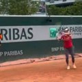 Најталентованија српска тенисерка и наша велика нада се за Ролан Гарос спрема у црвено-белом дресу