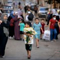 Каос у Гази, тисуће Палестинаца провалило у складишта УН-а: Грађански поредак се руши