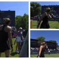 Skandal! Čuvene teniserke se umalo nisu pobile na kraju meča, sudija morao da interveniše! (video)