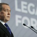 Medvedev: Ruska vojska će odgovoriti na smrtonosni napad Ukrajine na Hersonsku oblast