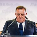 "Šta tebe briga, vozi!" Dodik se žestoko posvađao sa novinarom BHRT: "Vrati mikrofon!"