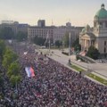 UŽIVO Šesti protest „Srbija protiv nasilja“: Formiran prsten oko zgrade Vlade Srbije