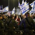 Na antivladinom protestu u Tel Avivu uhapšeno najmanje sedam demonstranata